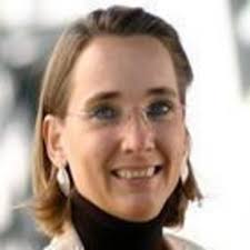 Iris Schilling's Instagram, Twitter & Facebook