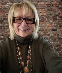 Where to find free or affordable oil paints and art tools for abstract  painting in Loveland?