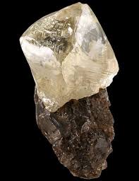 The Nature Of Diamonds Exhibition Highlights Rocks And Gems Rocks And Minerals Minerals Crystals Rocks