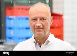 Dresden, Germany. 13th Aug, 2024. The artists of the "Messoudi Brothers"  group and choreographer Qingqing Sun stand