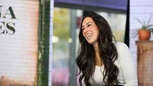 Welcome home star just shared a very relatable photo in her instagram story, showing how much natural volume her hair has before being styled. The Story Behind Joanna Gaines S Newest Paint Color Architectural Digest