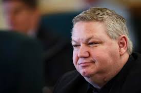 Ellsworth's contracts 'illegal,' legislative audit says