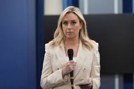 Fox News Reporter SHOCKS Viewers With TRUTH About Trump & Putin! - Imagen principal del artículo