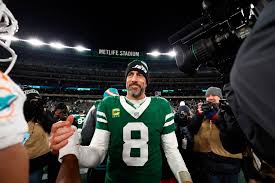 Jets' Aaron Rodgers remains undecided on playing future with his focus on the California wildfires | The Seattle Times