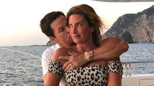 Марк ро́берт майкл уо́лберг — американский актёр, музыкант, филантроп и фотомодель. Zehnter Hochzeitstag Mark Und Rhea Wahlberg Total Verliebt Promiflash De