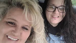 Gina Abel's Instagram, Twitter & Facebook