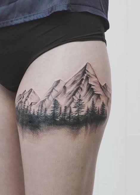 11 Impressive Leg Tattoo Designs for Females