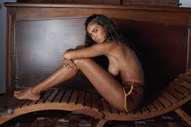 Kelly Gale - Free nude pics, galleries & more at Babepedia