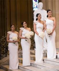 Check out these pretty fall wedding bouquets and get inspired. Cheap One Shoulder Bridesmaid Dresses With Flowers Simple African Country Wedding Guest Gowns Maid Of Honor Dress Plus Size From Sarahbridal 81 16 Dhgate Com