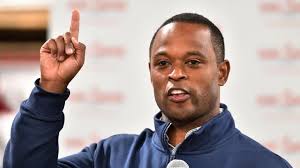 Cameron tries to energize growing GOP base in challenging Democratic  incumbent in Kentucky