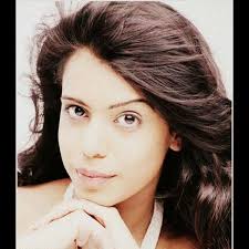 Aalia Khan (@aaliakhan1435)