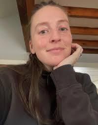 Safe space for moms to ask questions and get help