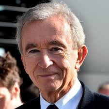Bernard arnault beats jeff bezos, becomes the richest man in the worldthe chief executive of moët hennessy louis vuitton (lvmh) saw his luxury goods firm stock increase by 0.4 per cent during the first hours of trading … S8wl9tybqxdcmm