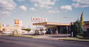 Shell Servo At Inverell Nsw C1990 Old Gas Stations Shell Oil Company Gas Station