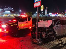 A man in a canoe paddled to the crash site and managed to pull the woman out of the wreckage a businessman and his sister died when the helicopter he was piloting crashed into the vaal dam on friday night. Gauteng Helicopter Crashes Into Vaal Dam