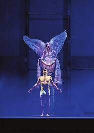 Lo fingido verdadero