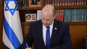 This split in society, which occurred during netanyahu's rule, has led us to a storm of hatred and a clash of brothers, to the country being paralyzed, he insisted. 72imsk0zb0bqum