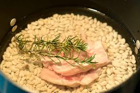 (beans, great northern) great northern beans are one of the fastest cooking beans. Great Northern Beans With Tomatoes Never Enough Thyme