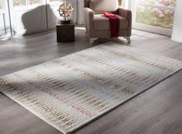 Halıda renk seçimi yaparken zemin ile uyumuna dikkat edin. Hali Secerken Nelere Dikkat Edilir