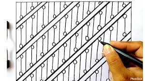 Ada garis tebal sedang dan tipis yang dipadukan dengan rapi sehingga terlihat sangat indah dan menarik. Cara Menggambar Batik Motif Karang Membuat Batik Di Kertas Sangat Mudah 329 Youtube