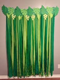 Leaves Backdrop For Animal Zoo Safari Jungle Themed Birthday Party Made By Me Dinosaur Themed Birthday Party Luau Birthday Party Kids Party Themes
