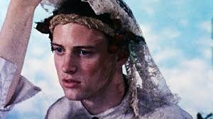 Julie Wilde: Películas, biografía y listas en MUBI