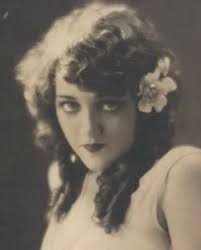 Mildred Davis (22 de Fevereiro de 1901)