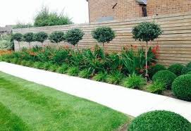 32 The Best Minimalist Garden Design Ideas You Have To Try Pimphomee Back Garden Design Minimalist Garden Backyard Garden Design