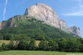 Dent De Crolles 2062m Randonnee Aerienne Par Les Sangles Topo Montagnes Paysage Montagne Randonnee Montagnes