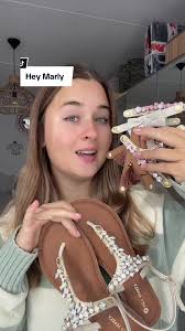 ik ben echt helemaal verliefd op deze sandaaltjes van @HEY MARLY 😍❤️ ...