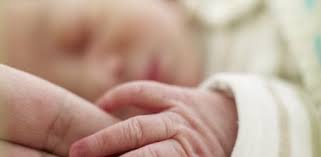 La gestación subrogada en españa es también conocida vulgarmente como vientre de alquiler, es una técnica de reproducción asistida humana en la que una mujer, llamada gestante, ofrece su capacidad gestacional a otra persona o futuros padres, también llamados padres comitentes, para que puedan cumplir su sueño de ser padres. Trabas En Kiev Para Traer A Espana A Hijos Nacidos Con Gestacion Subrogada