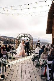 Gorgeous Mountaintop Wedding At Telluride Ski Resort Colorado Wedding Venues Ski Resort Wedding Garden Wedding Venue