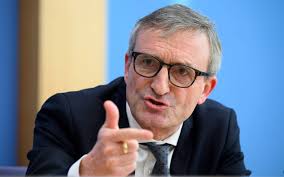 Düsseldorf: Ex-OB Thomas Geisel präsentiert sich als Putin-Versteher