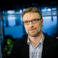 Štai kuo gali baigtis bendravimas su kolegomis po darbo