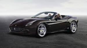 The 8.5″ / 22 cm long curbside resin model features flawless paint and a deluxe case to include leather base and acrylic cover. Steve Mcqueen S Family Hits Ferrari With Lawsuit Over Advertising