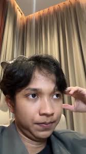 Nizar Adek Nya Pake Iphone