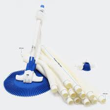 Ce type de robot aspirateur rencontre un grand succès auprès des propriétaires de piscines aux. 61 Eur Aspirateur De Piscine Automatique Avec 12 Tuyaux D Aspiration