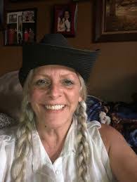 Denise Acker's Instagram, Twitter & Facebook