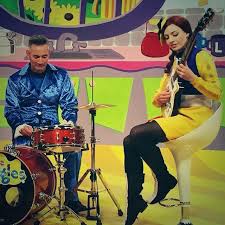 Emma Watkins On Twitter Rockin On The Yellow Matonguitars With Anthony Wiggle Rockchick Rockandrollpreschool Wiggles Maton Http T Co Dxh2kqvwpu For tour information, visit www.thewiggles.com.au. emma watkins on twitter rockin on the