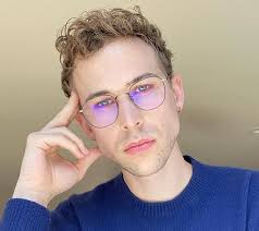 According to the wrap, the 13 reasons why actor will star as bobby. Tommy Dorfman Is Married Find Out Who His Husband Is