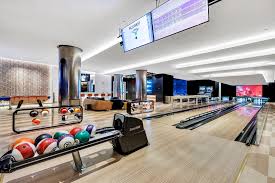 530 West 30th St 8f New York Ny 10001 Core Real Estate Premier recreation and relaxation facilities for residents to enjoy include a pool.