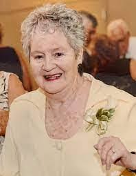 Donna Kratochvil's Instagram, Twitter & Facebook