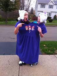 Conjoined Twins | Twin halloween costumes, Twin halloween, Twin costumes