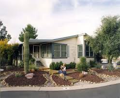 Image Result For Landscaping For Mobile Homes In Parks Mobile Home Landscaping Mobile Home Parks Mobile Home Exteriors