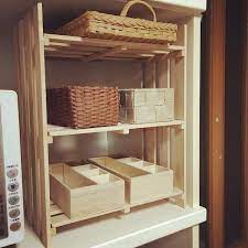 100均の すのこ がキッチンに大活躍 diyで収納棚を増やそう crasia クラシア すのこ 棚 作り方 棚 収納