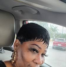 Shawanda Bell's Instagram, Twitter & Facebook