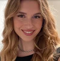 Casey Carrigan's Instagram, Twitter & Facebook