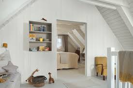 If you want to add contrast to the reddish undertones of your dark cherry cabinets to make them pop, go for neutral colors. Discover Living Trends And Floor Ideas For Your Home