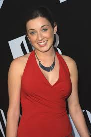 Margo Harshman - Free pics, galleries & more at Babepedia