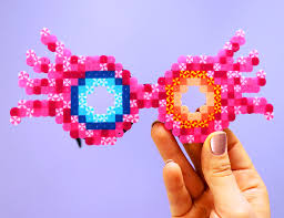Luna lovegood is a popular character in the harry potter series of books and movies, who is a ravenclaw wear the unusual glasses that luna sometimes has on, called spectrespecs. Diy Harry Potter Perler Bead Crafts Karen Kavett